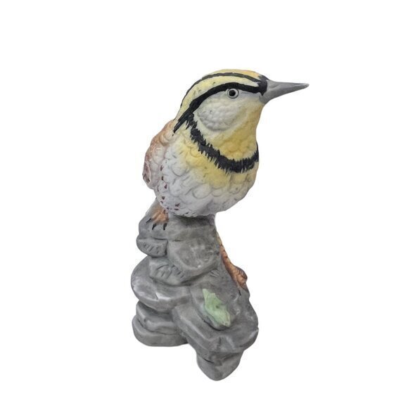 Vintage Lefton Porcelain Figurine LARK Bird Hand Painted 06007 COTTAGECORE EUC - Picture 6 of 8